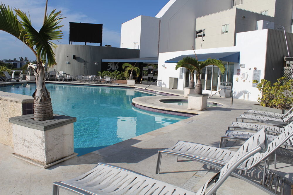 Nuvo Suites Hotel - Miami Doral Exterior photo